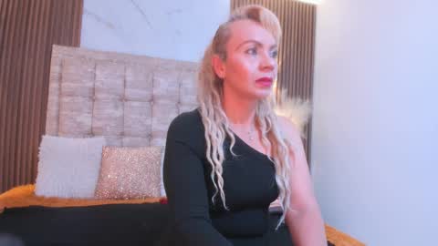 Ana 3 online show from September 12, 3:08 am