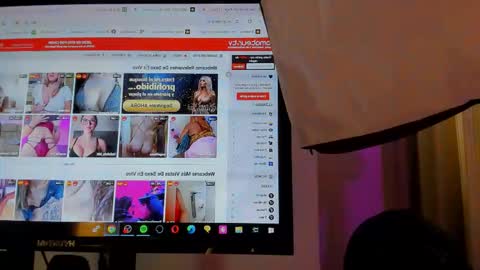 Snapshot of andracyruss chatting on September 27, 12:03 pm Andra Cyrus online show from September 27, 12:03 pm