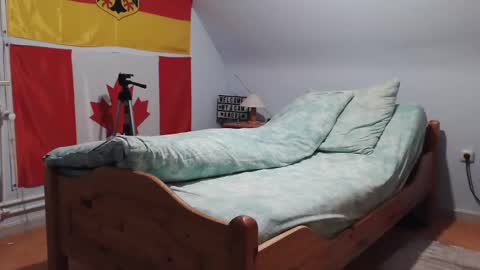 Andre online show from December 8, 12:35 am