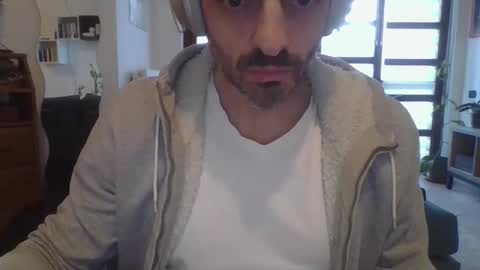 andrea_feetlover online show from February 23, 4:09 pm