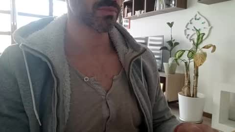 andrea_feetlover online show from February 15, 7:51 am