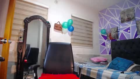 andrea ospina1 online show from October 5, 7:43 pm