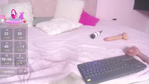 Snapshot of andrea_ramoss_ chatting on October 3, 8:39 pm Andrea Ramos online show from October 3, 8:39 pm
