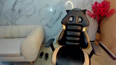 andrea_tasty_tf online show from December 1, 1:09 pm