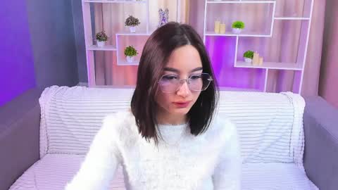 andreajohnsons online show from April 9, 8:31 am