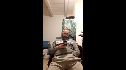 Andre online show from April 4, 8:27 pm