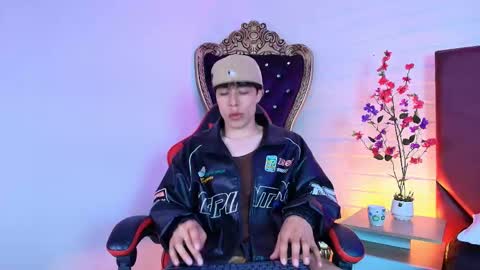 andreew_style_ online show from March 12, 11:41 pm