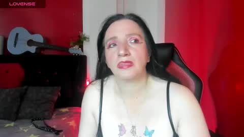 Snapshot of andrefoxx_ chatting on September 18, 3:32 am andre online show from September 18, 3:32 am