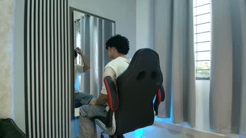 Snapshot of andres_cream chatting on September 16, 12:29 pm andres_cream online show from September 16, 12:29 pm