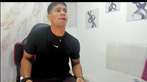 Snapshot of andres_stud777 chatting on October 11, 4:50 am ANDRES online show from October 11, 4:50 am