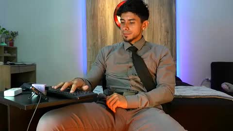 Andrew online show from November 18, 4:37 am