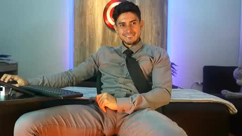 Andrew online show from November 4, 3:30 am