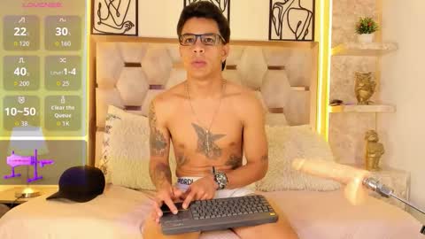 Snapshot of andrew_haalls chatting on November 1, 3:00 pm andrew_haalls online show from November 1, 3:00 pm