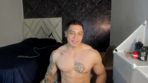 andrew_jhones online show from May 30, 6:45 am
