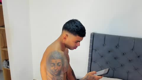 andrew online show from April 7, 12:40 pm