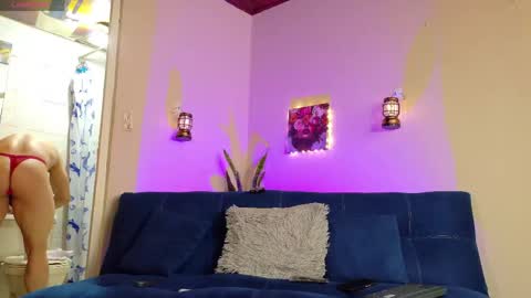andrewfalcon_ online show from April 21, 12:34 pm