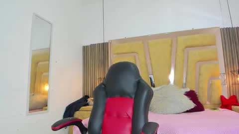 Joanandres2003 online show from January 3, 6:24 pm