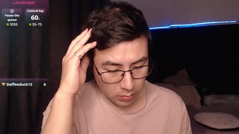 andrewmhilton_ online show from January 8, 5:35 am