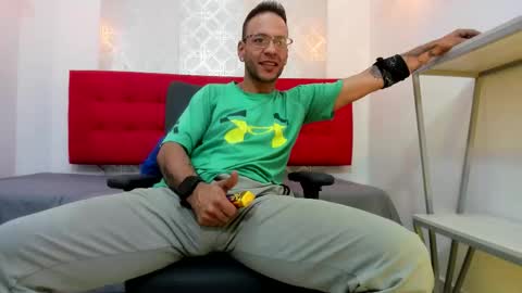   online show from November 24, 8:07 pm