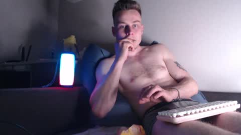 andrian_sweety online show from June 6, 9:42 pm