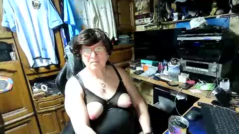 androgynia online show from March 25, 1:51 pm