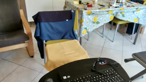 androx77 online show from April 8, 10:29 am