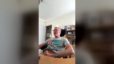 andy1234518 online show from July 14, 2:00 pm