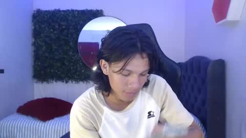 andy_dan1 online show from January 28, 6:17 pm