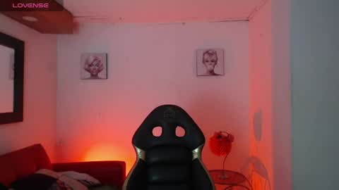 andy_eagleton_20 online show from April 19, 3:40 am