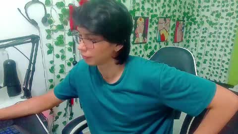 Andy Gray online show from April 17, 9:50 pm