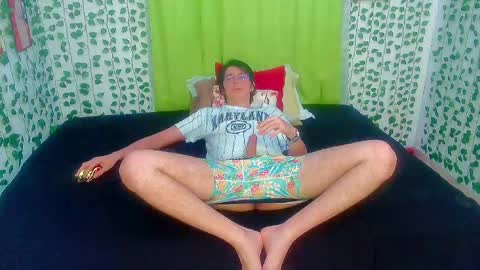 Andy Gray online show from April 16, 8:09 pm