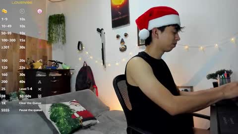 andy_guez_11 online show from December 22, 10:17 am
