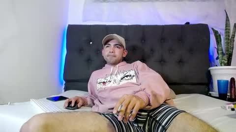 Snapshot of andy_magic_ chatting on September 27, 3:15 am andy_magic_ online show from September 27, 3:15 am