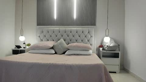 We are Andy and May online show from April 9, 1:28 pm