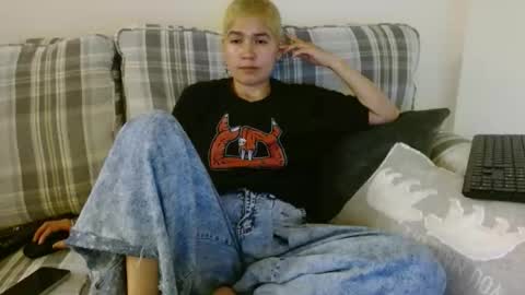 andy online show from October 14, 8:45 pm