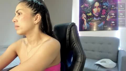 Andrea online show from March 9, 8:13 pm