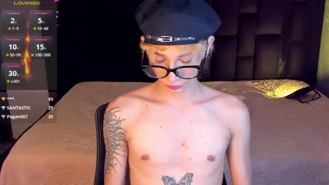 Andy online show from October 2, 10:41 pm