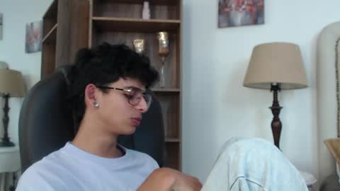 andyxibrat online show from May 5, 7:19 pm
