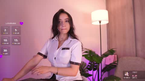 Snapshot of angeeel_ chatting on September 18, 3:43 am Angel online show from September 18, 3:43 am