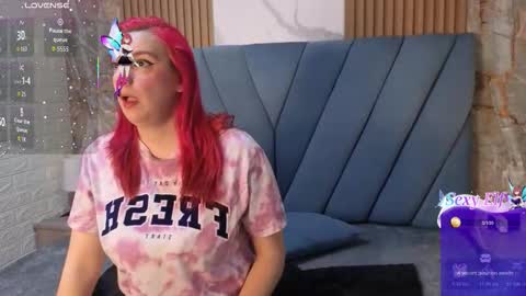 angel__red_ online show from December 14, 3:35 am