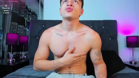 Angel Cuervo online show from May 25, 12:44 pm