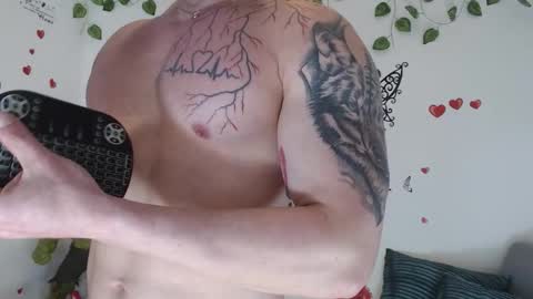 Snapshot of angel_curl chatting on October 14, 8:56 pm Angel Curl online show from October 14, 8:56 pm