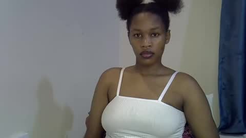 angel_mia5 online show from May 28, 2:09 am