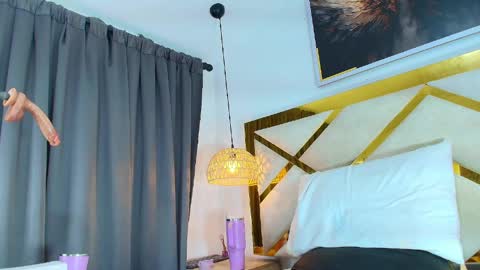 Nicolle  online show from June 4, 2:34 pm