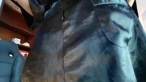 Snapshot of angel_perverted1 chatting on February 18, 3:41 pm Nicolle online show from February 18, 3:41 pm