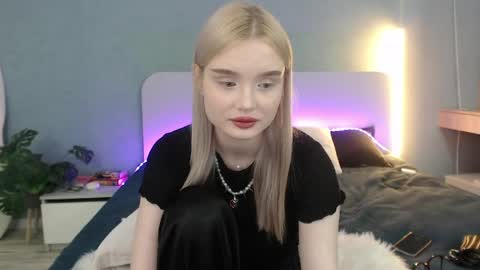 Angela online show from May 6, 1:55 am