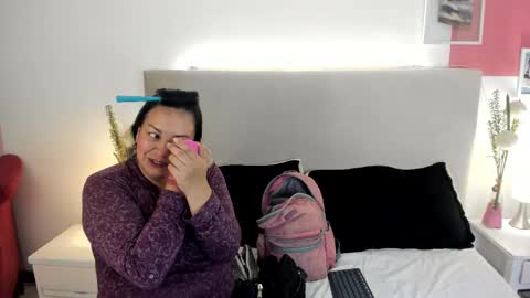 Snapshot of angel_velvet_ chatting on October 1, 12:48 pm angel_velvet_ online show from October 1, 12:48 pm