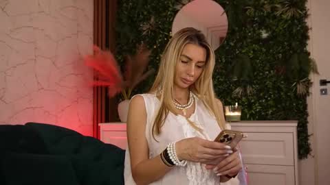 Anysia online show from January 14, 5:37 am