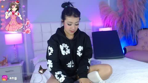 Angela online show from February 6, 12:04 pm