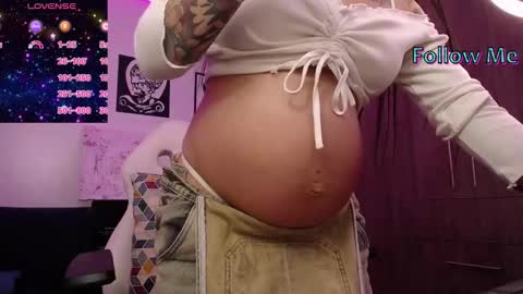 Angela online show from March 1, 9:52 pm